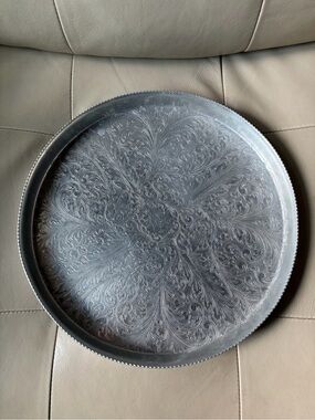 Wilson aluminium Etched Round Serving Tray